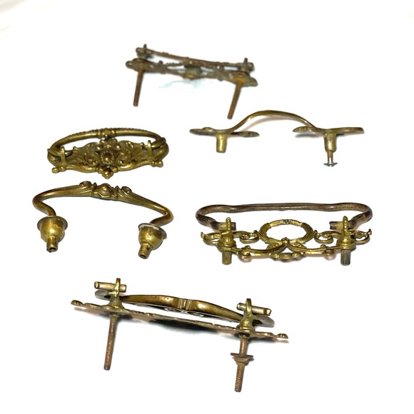 Set Of 6 Vintage Cast Iron Drawer Pulls. Variety Set. - Picture 4 of 15